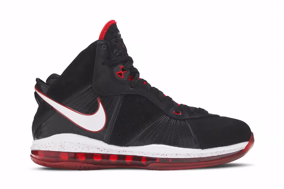 Nike LeBron 8 Bred, view 2