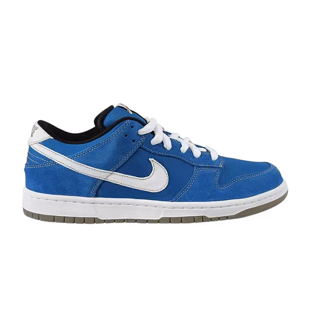 Street Fighter x Nike Dunk Low Pro SB Chun Li
