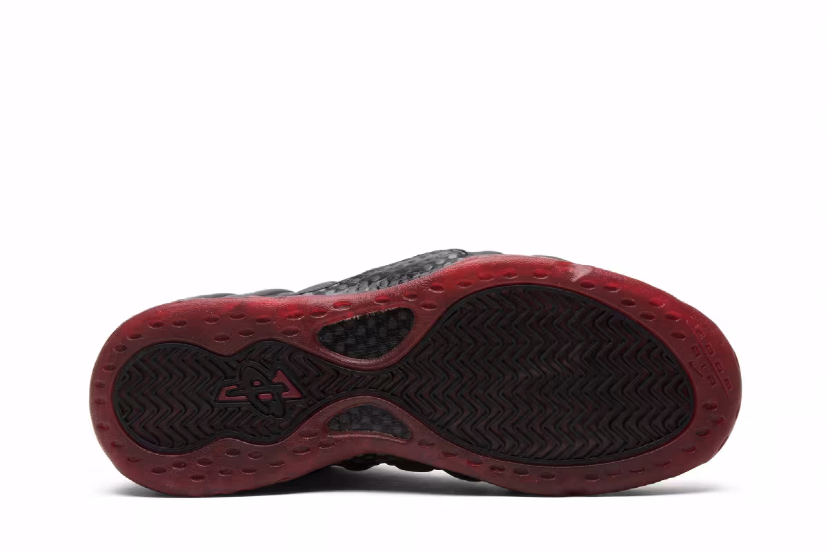 Nike Air Foamposite One Cough Drop 2010, view 5