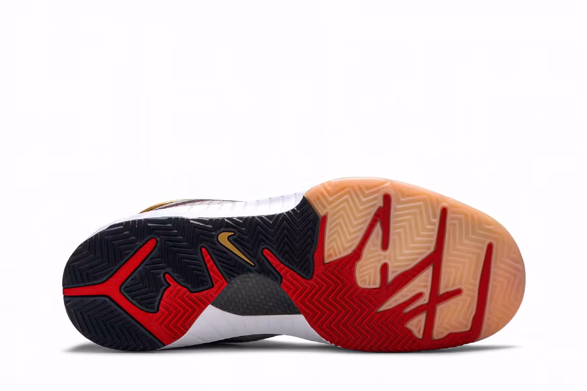 Nike Zoom Kobe 4 Gold Medal, view 5