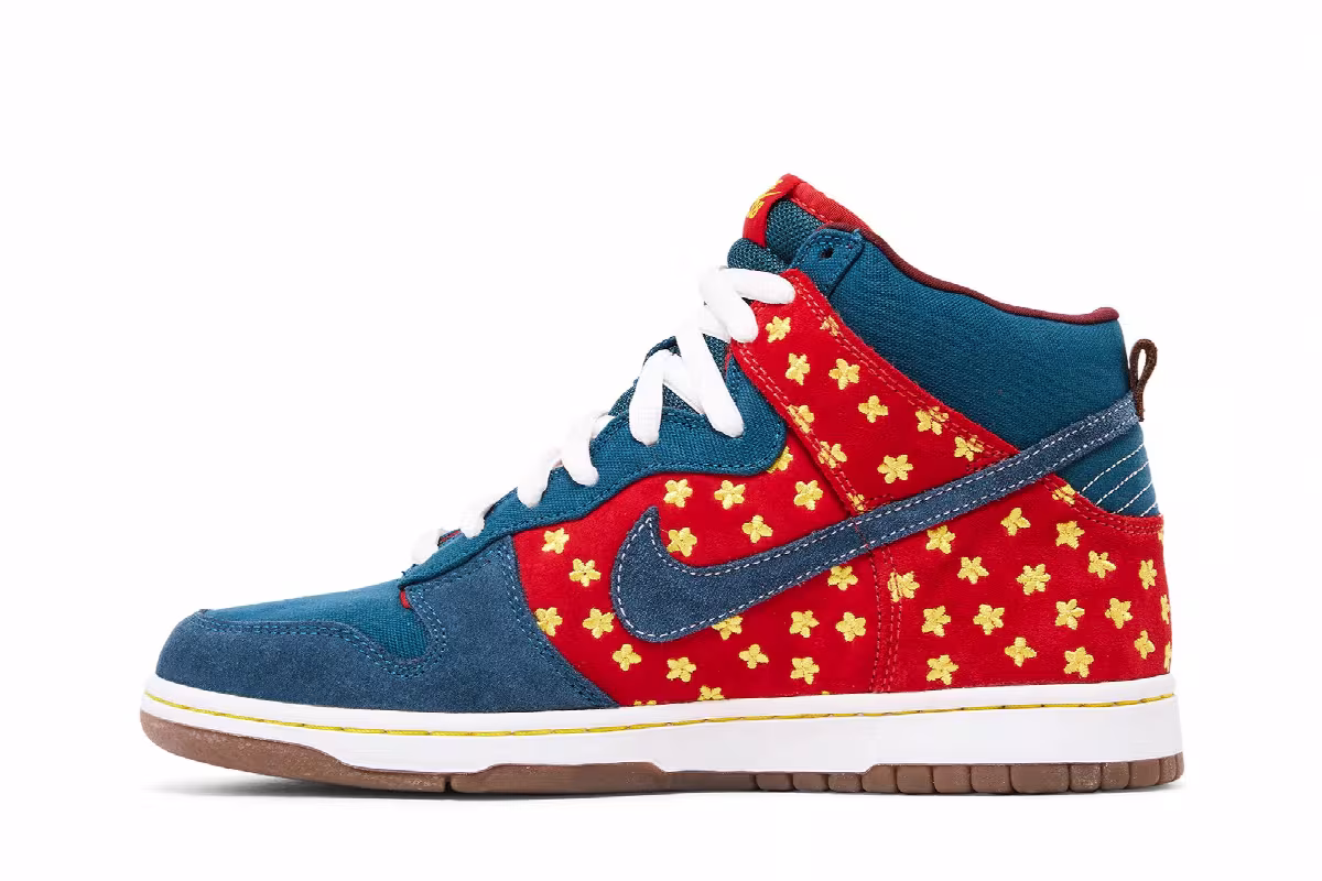 Nike Dunk High Premium SB Quagmire, view 4