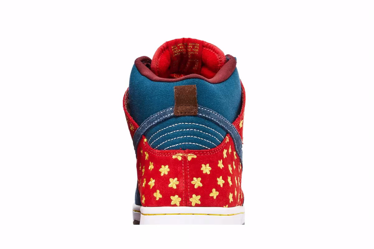 Nike Dunk High Premium SB Quagmire, view 8