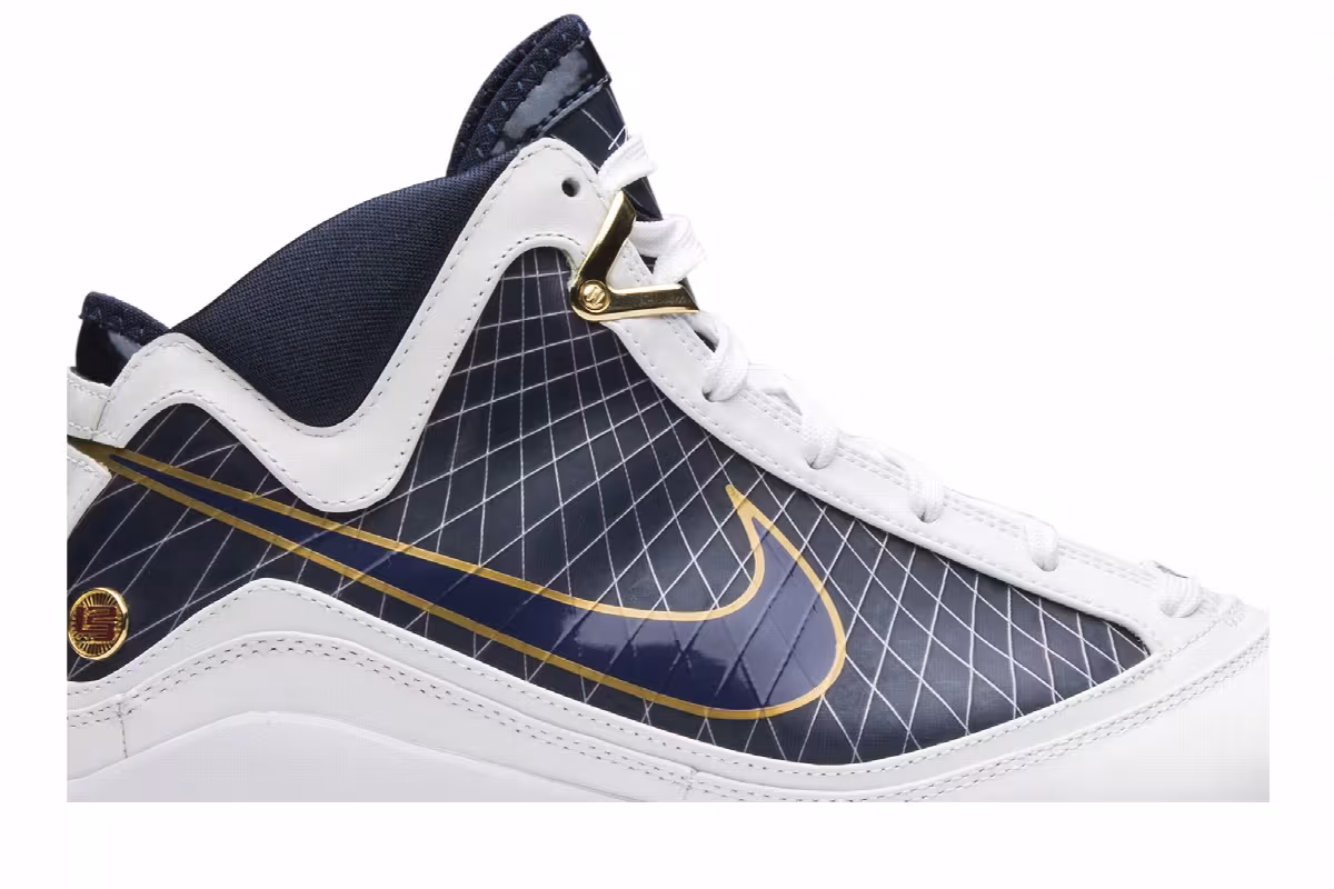 Nike Air Max LeBron 7 White Midnight Navy, view 3