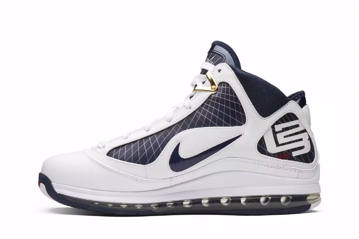 Nike Air Max LeBron 7 White Midnight Navy, view 4