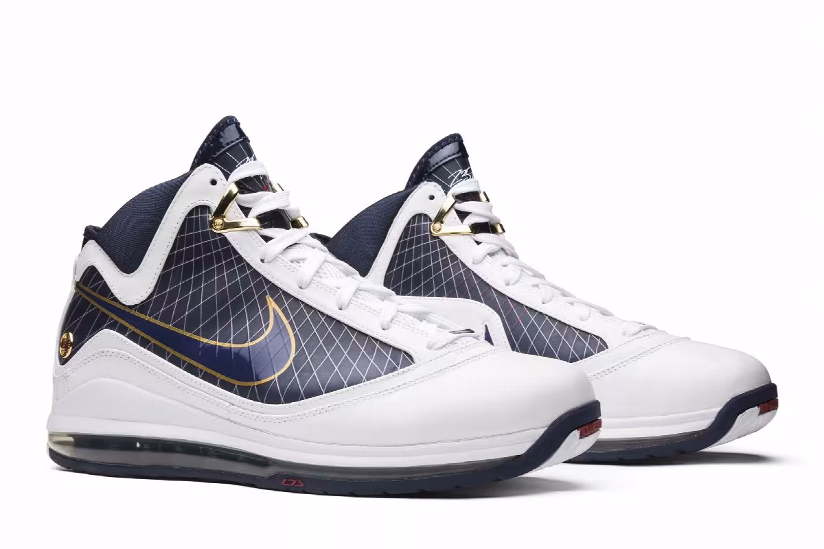 Nike Air Max LeBron 7 White Midnight Navy, view 9