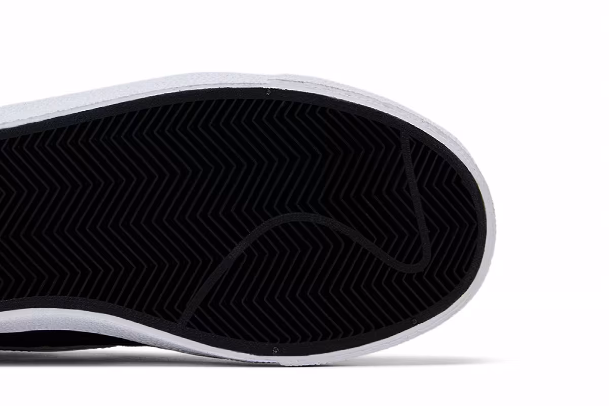 Supreme x Nike Zoom Bruin SB supreme, view 6