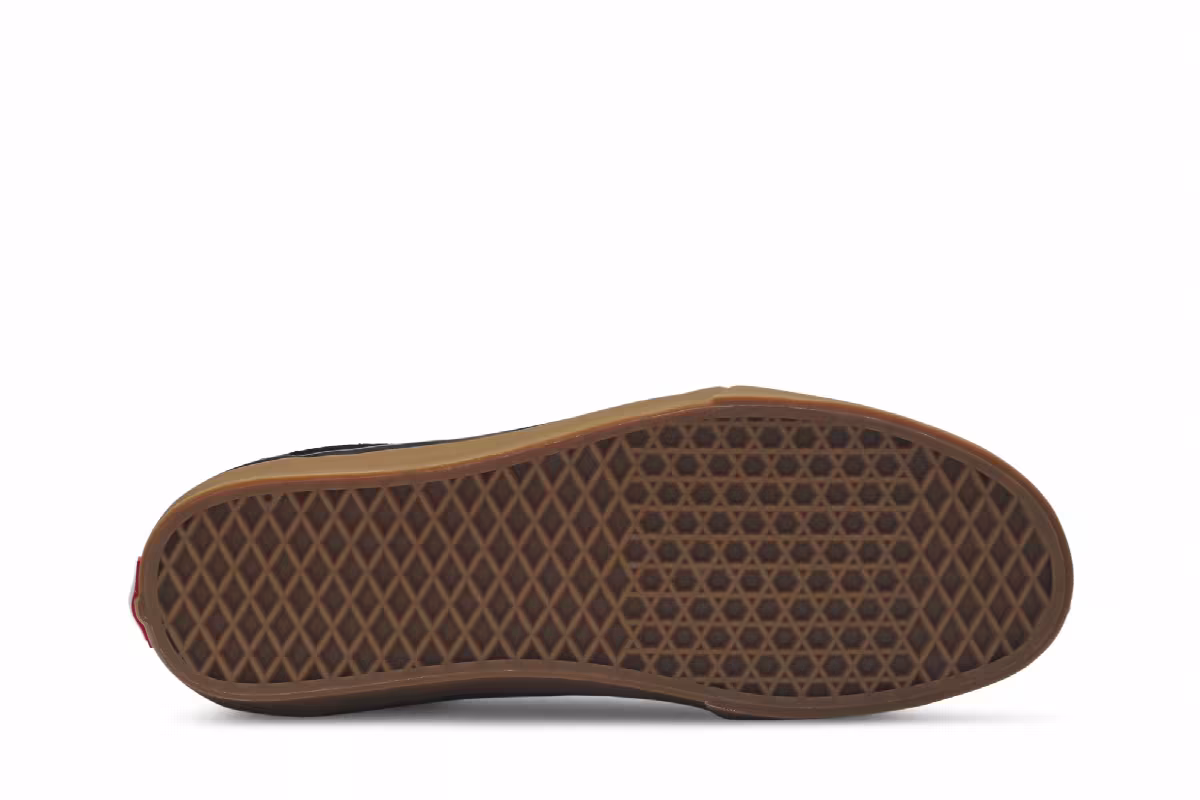 Vans Chukka Low Black Gum, view 5