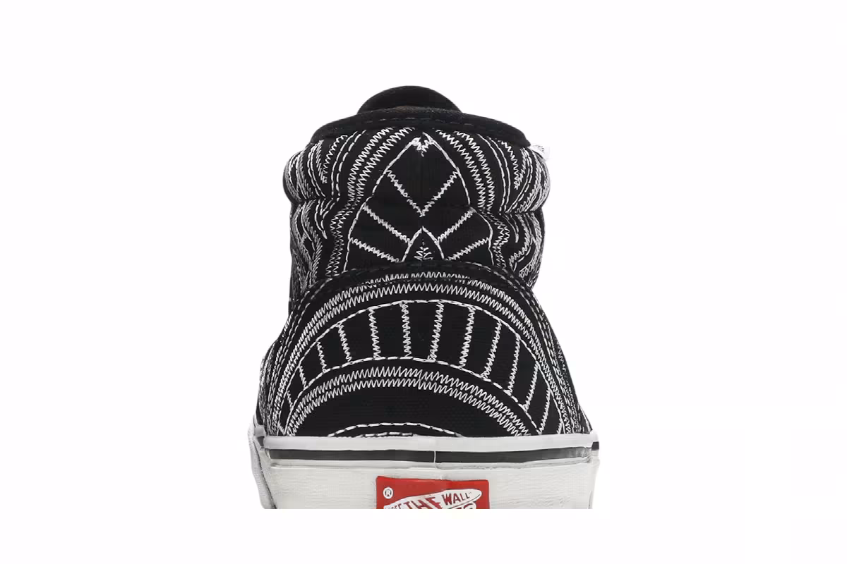 Vans Supreme x Chukka Boot Spiral, view 8