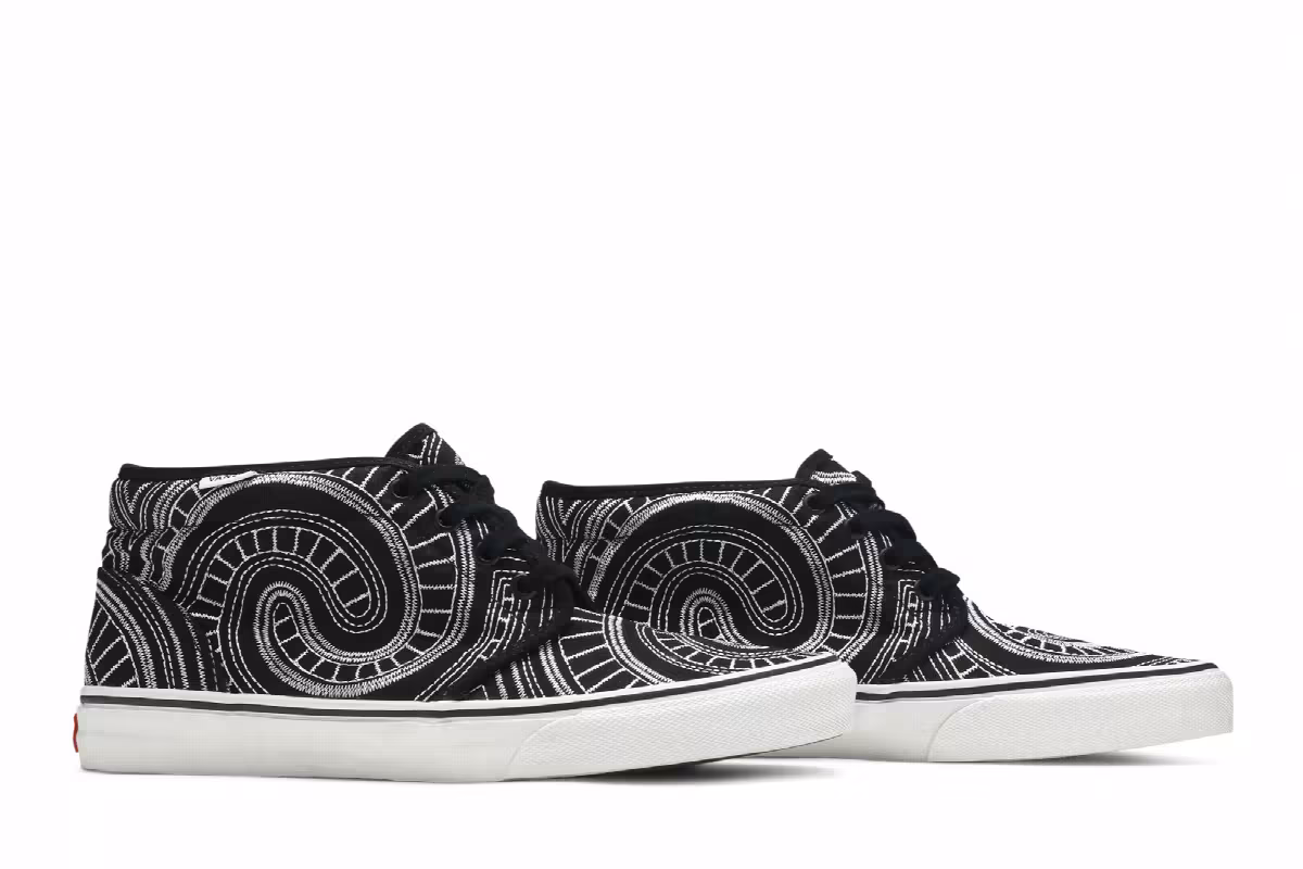 Vans Supreme x Chukka Boot Spiral, view 9