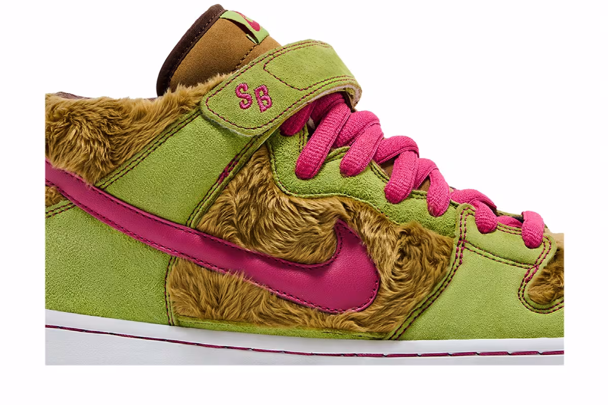 Nike Dunk Mid Premium SB Three Bears - Mama Bear, view 3