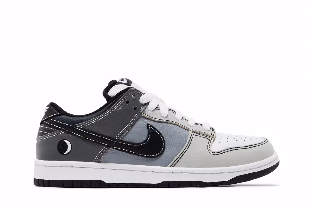 Nike Dunk Low Premium SB Lunar Eclipse West, view 2