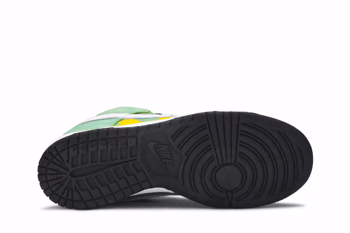 Nike Dunk Low Pro SB Taxi Series - Tokyo, view 5