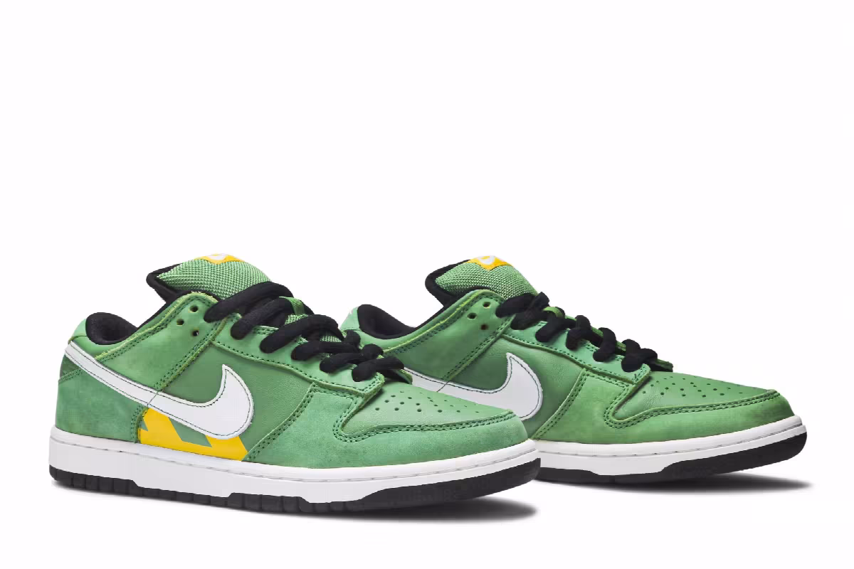 Nike Dunk Low Pro SB Taxi Series - Tokyo, view 9