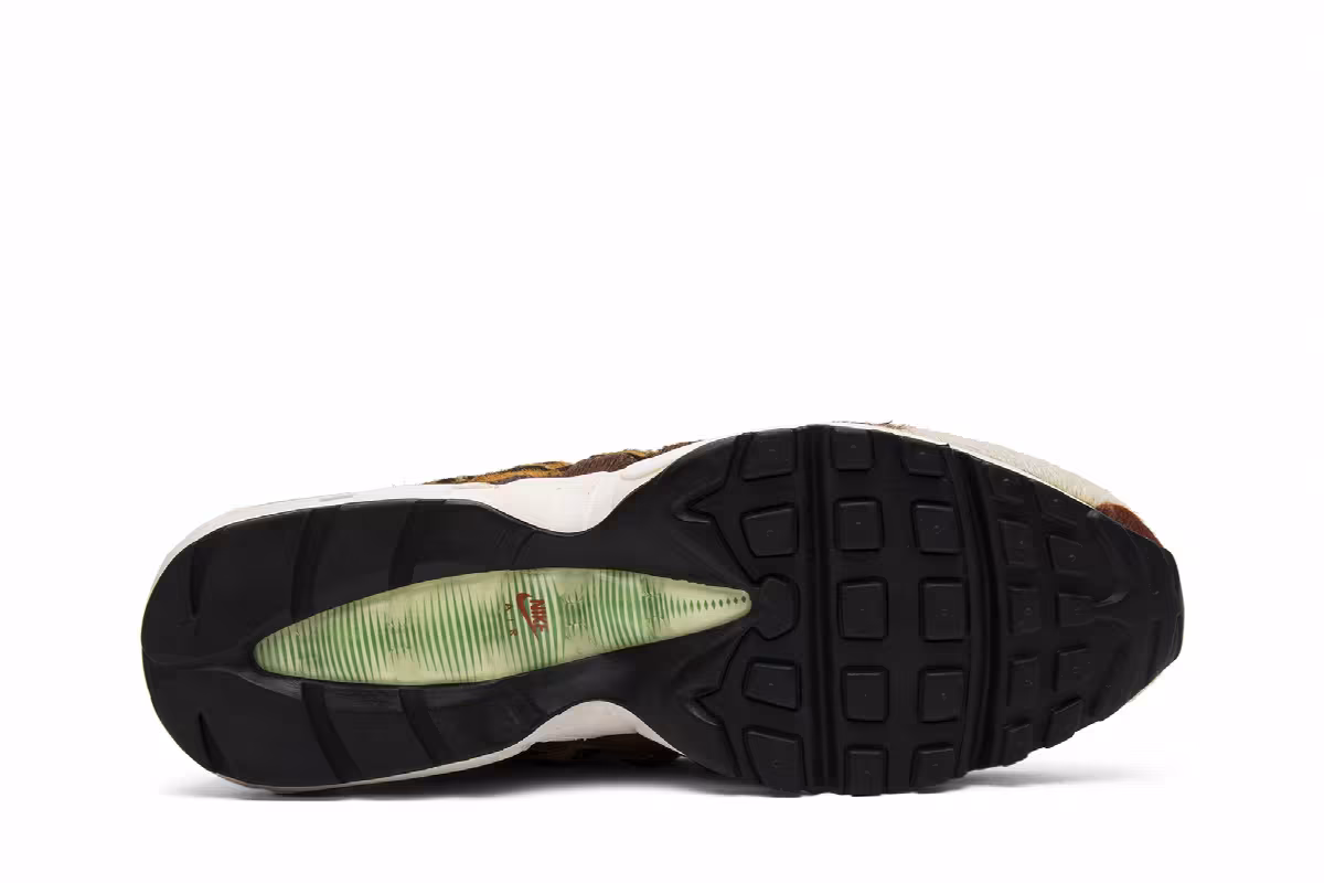 Nike Air Max 95 Supreme Animal Pack, view 5