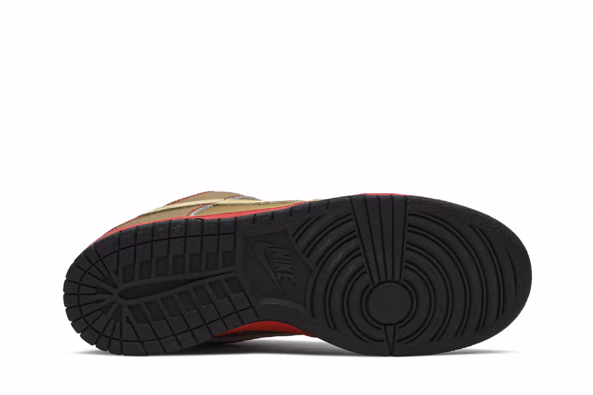 Nike Dunk Low Pro SB Money Cat, view 5