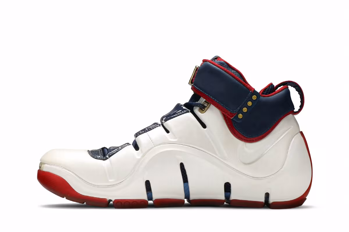 Nike Zoom LeBron 4 Playoff, view 4