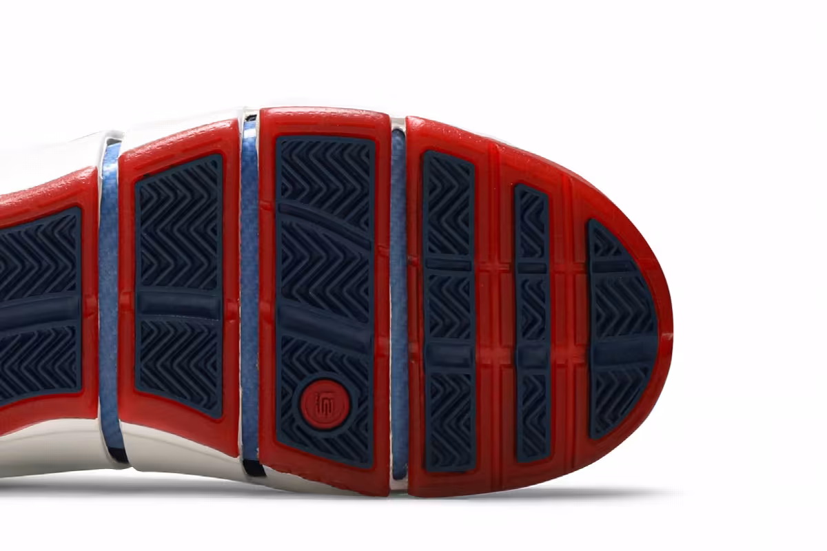 Nike Zoom LeBron 4 Playoff, view 6