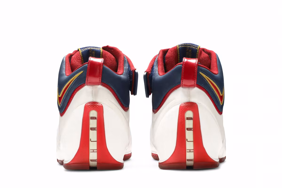Nike Zoom LeBron 4 Playoff, view 7