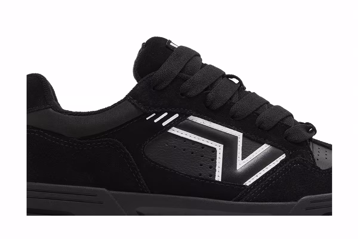 Vans Upland Suede - Black White, view 3