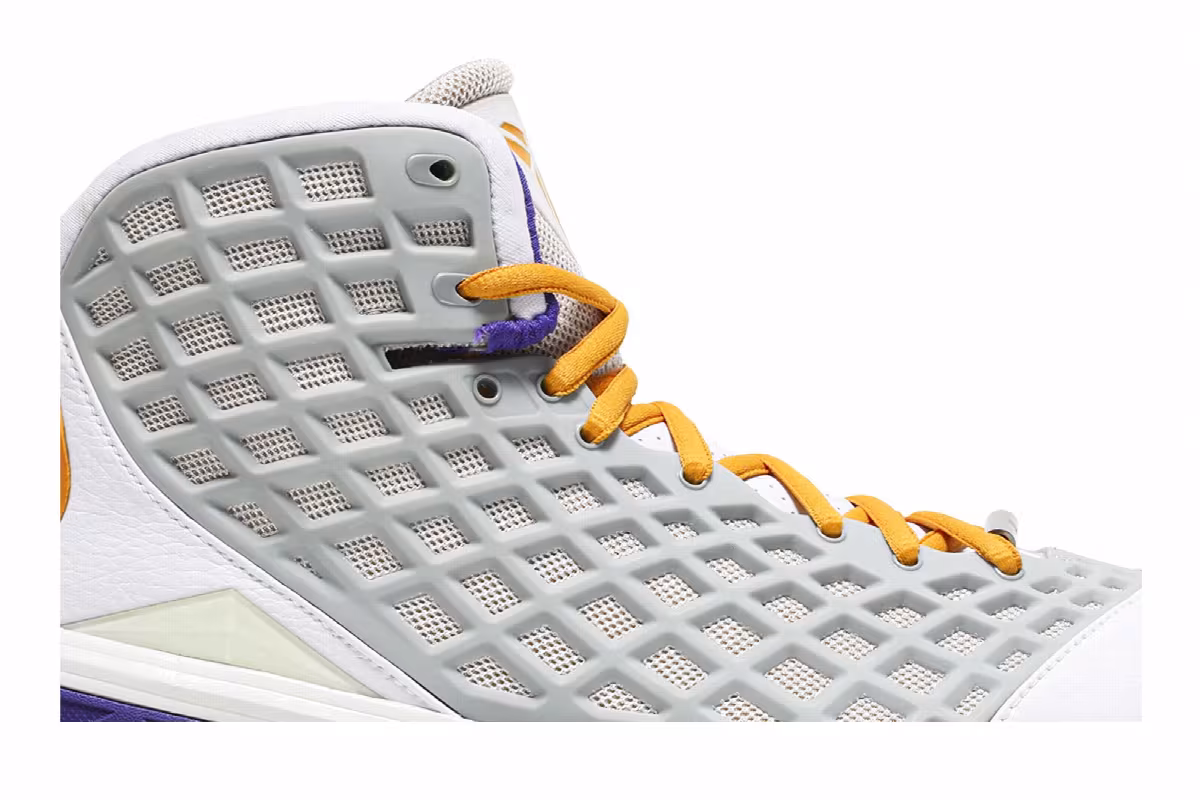 Nike Zoom Kobe 3 Lakers, view 3