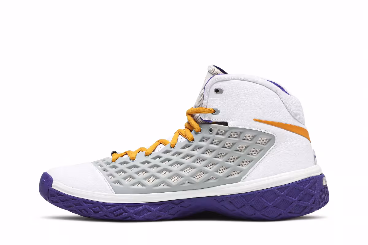 Nike Zoom Kobe 3 Lakers, view 4