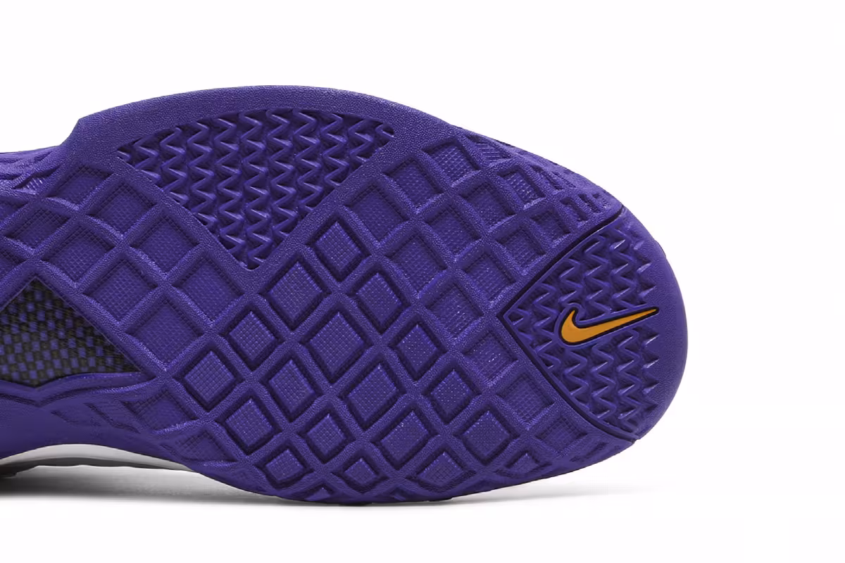 Nike Zoom Kobe 3 Lakers, view 6