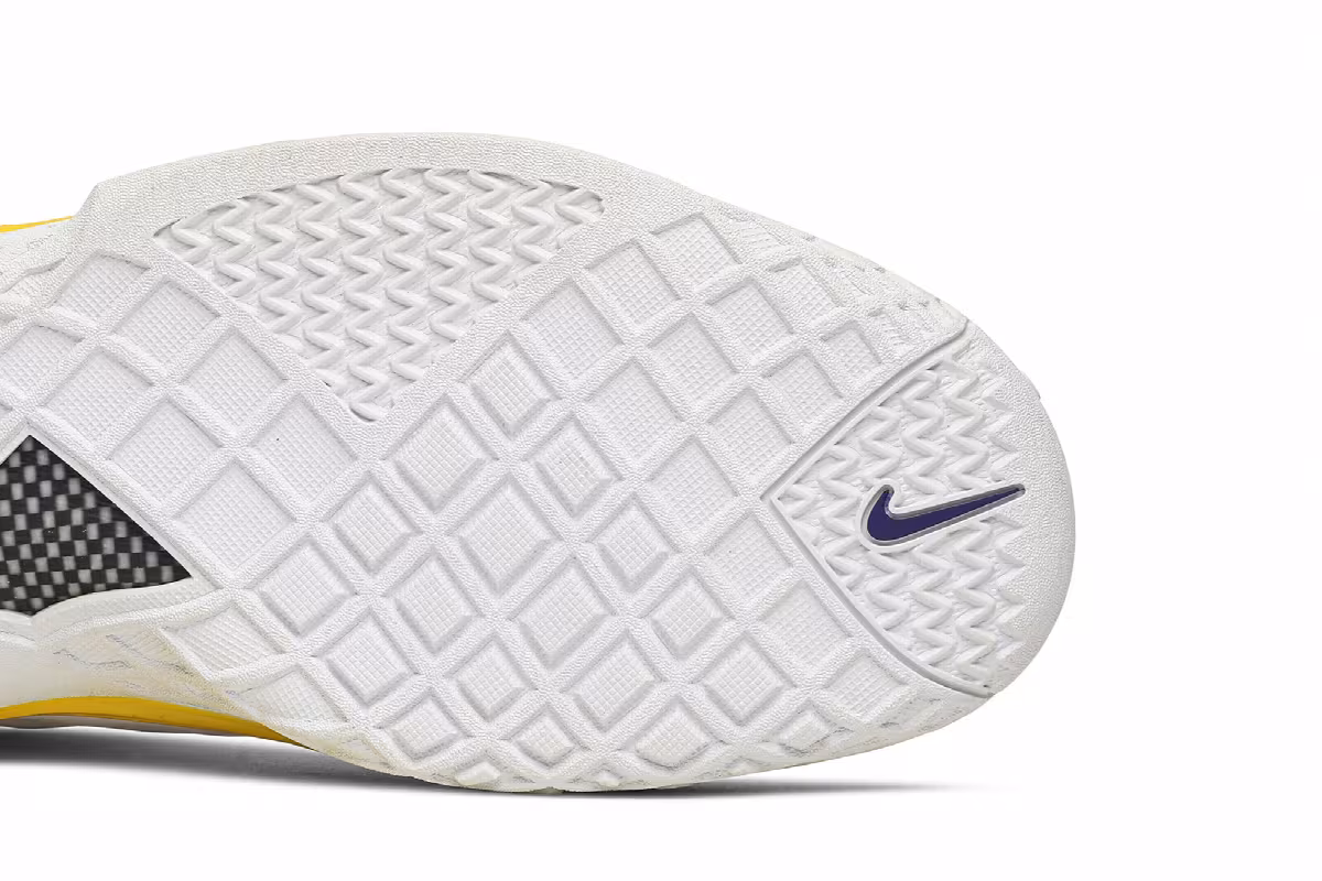 Nike Zoom Kobe 3 SL MVP, view 6