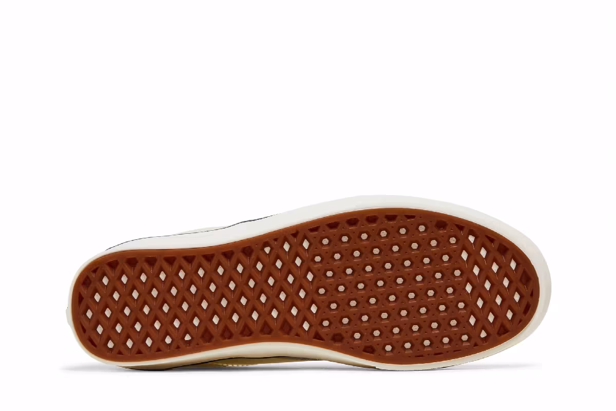 Vans ComfyCush Slip-Skool Checkerboard - White, view 5