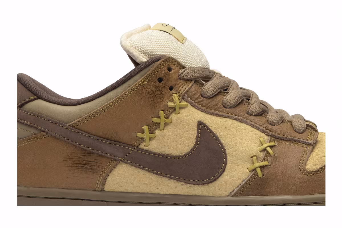 Nike Dunk Low Pro SB Shanghai 2, view 3