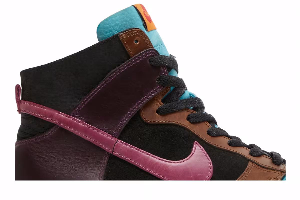 Undefeated x Nike Dunk High NL Undefeated, view 3