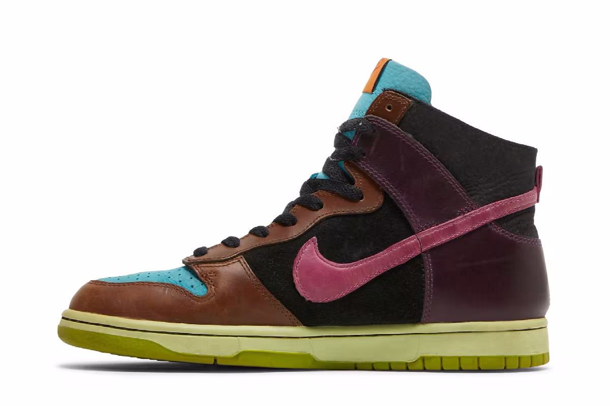 Undefeated x Nike Dunk High NL Undefeated, view 4