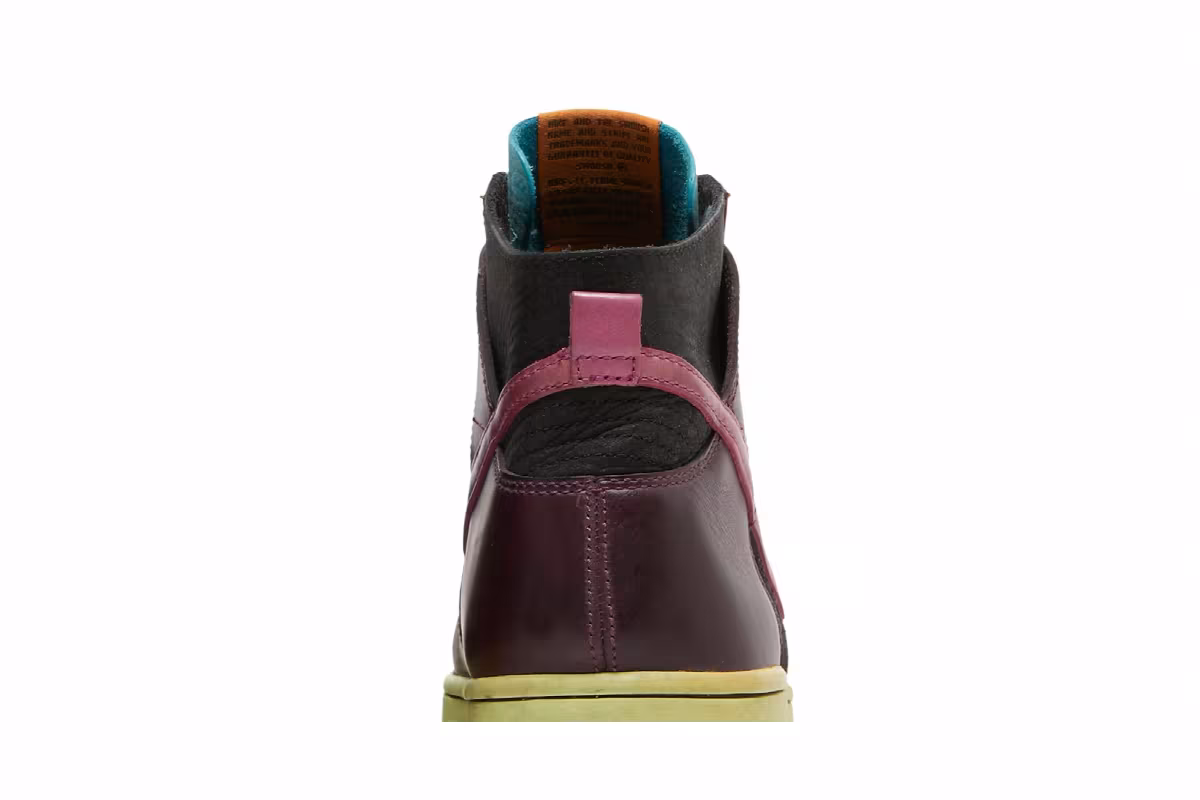 Undefeated x Nike Dunk High NL Undefeated, view 8