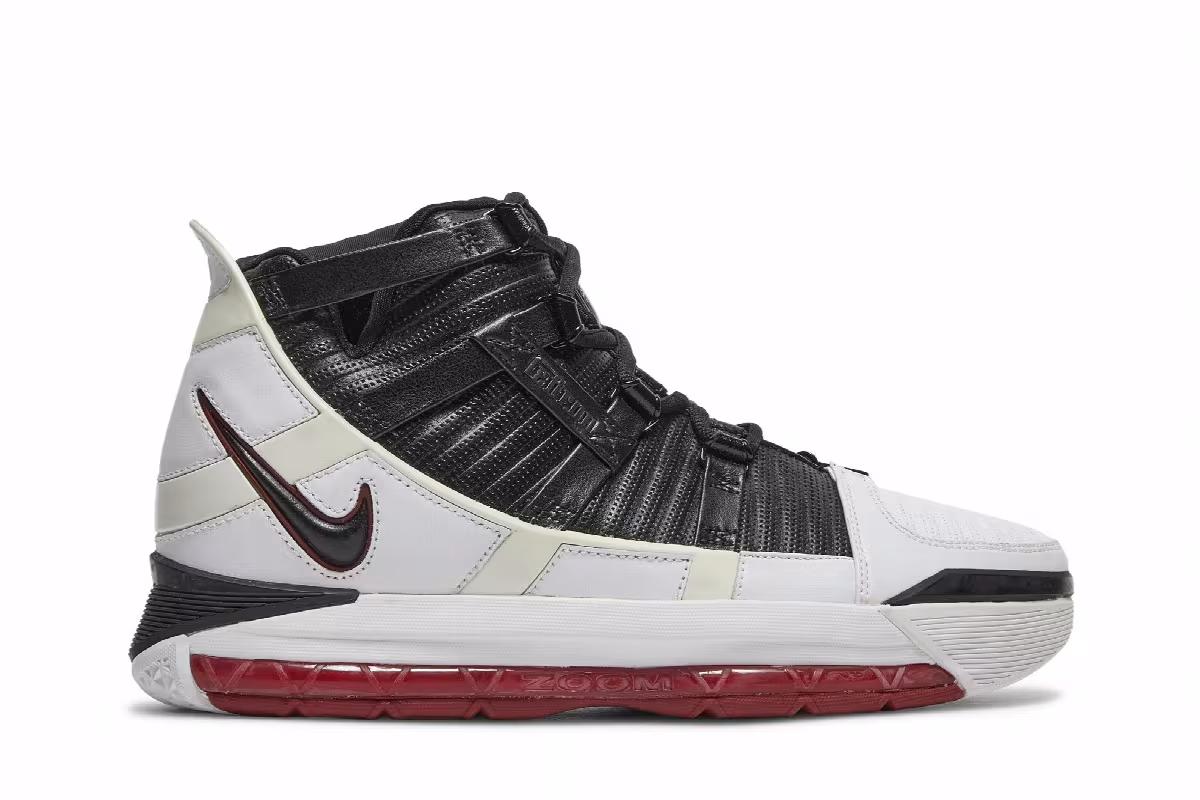 Nike Zoom LeBron 3 Home, view 2