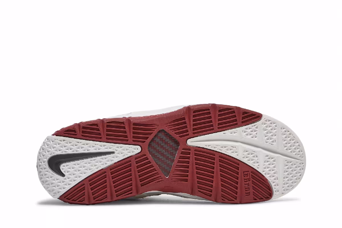 Nike Zoom LeBron 3 Home, view 5