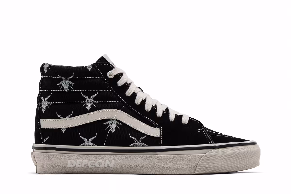 Defcon x Vans Sk8-Hi 38 Black White, view 2