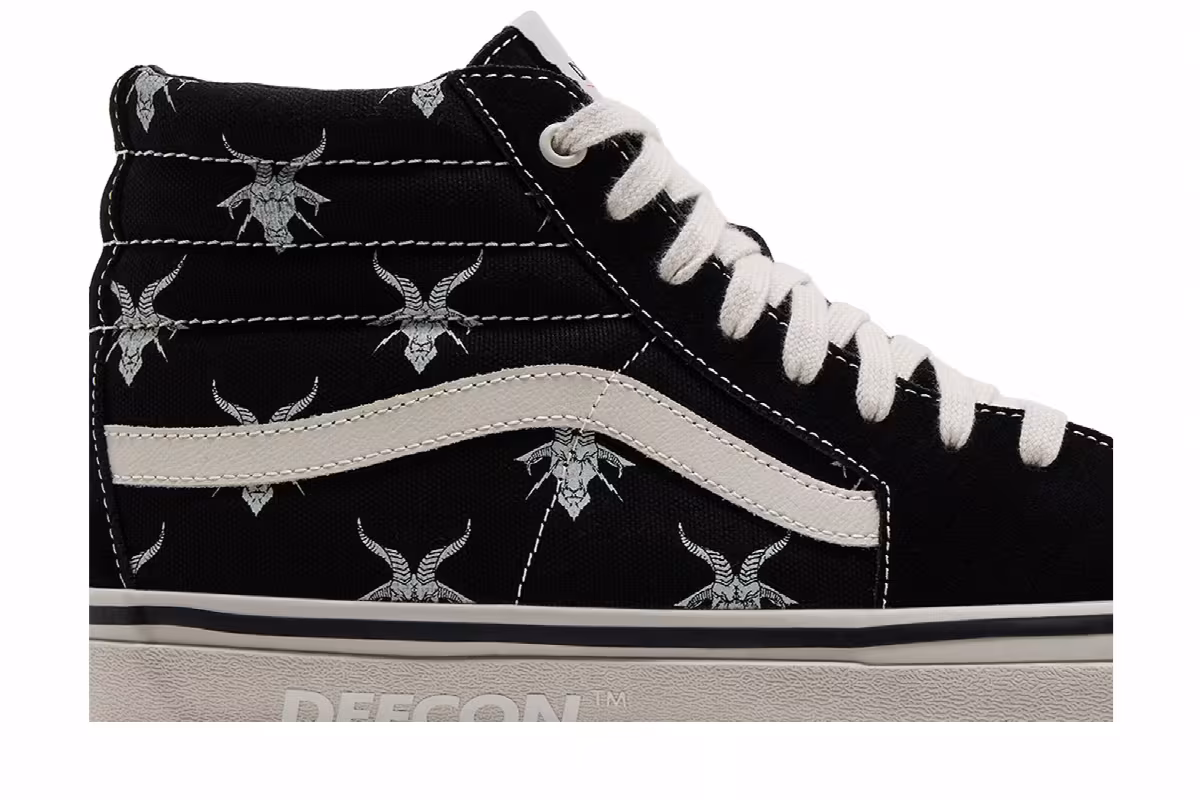 Defcon x Vans Sk8-Hi 38 Black White, view 3