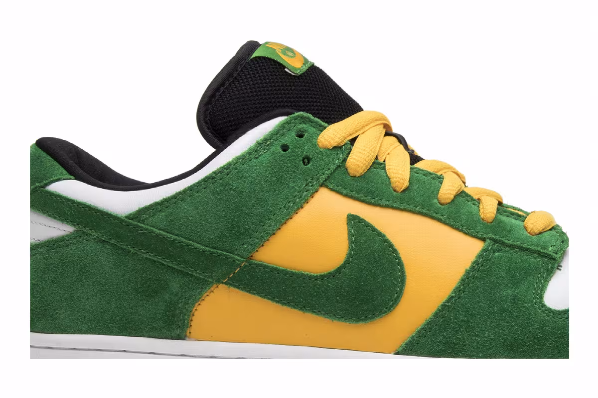 Nike Dunk Low Pro SB Buck, view 3