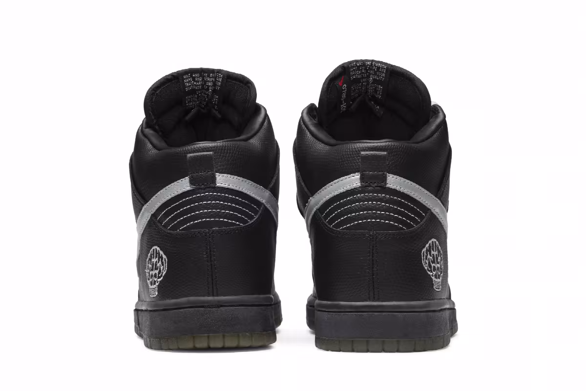 Pharrell x Nike Dunk High Pharrell, view 7
