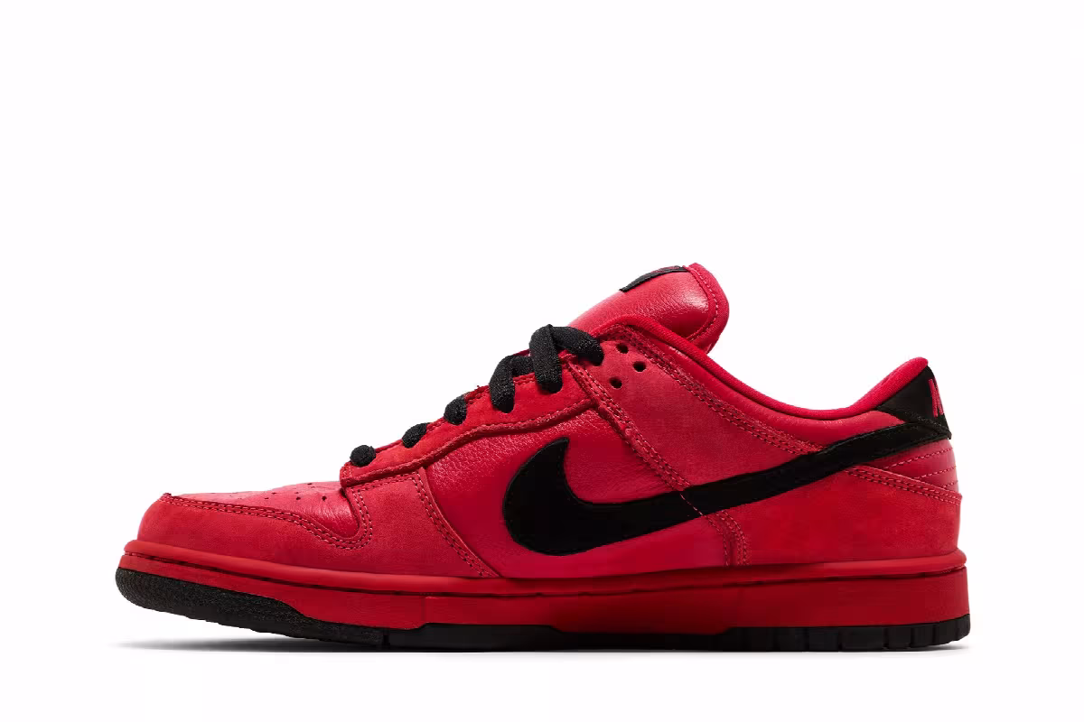 Nike Dunk Low Pro SB True Red, view 4
