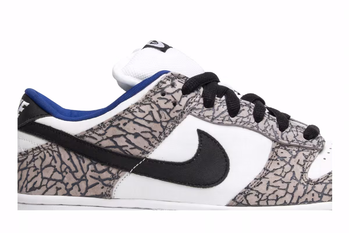 Supreme x Nike Dunk Low Pro SB White Cement, view 3