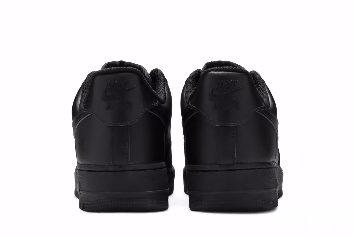Nike Air Force 1 Triple Black, view 7
