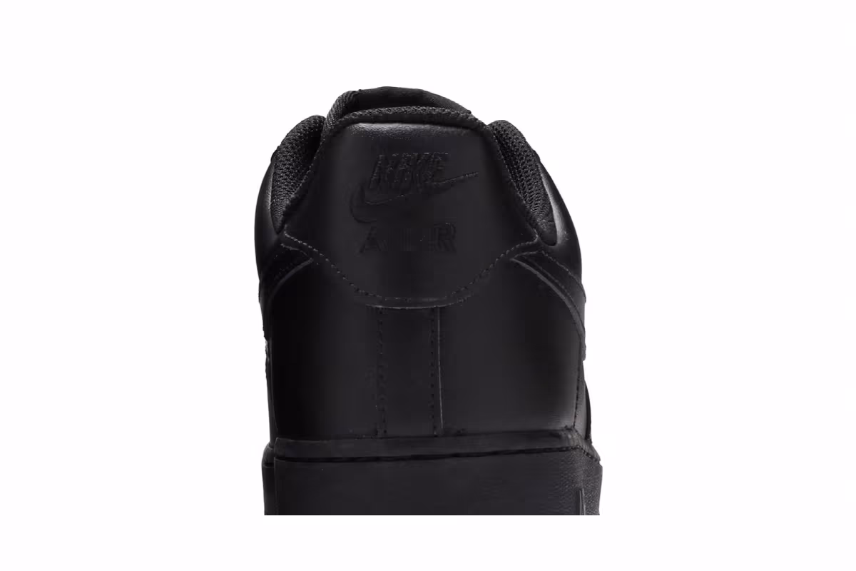 Nike Air Force 1 Triple Black, view 8