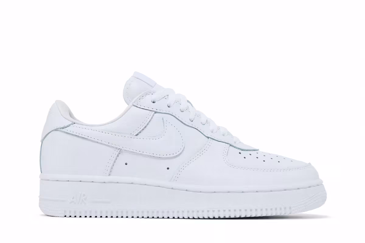Nike Air Force 1 Low Triple White, view 2