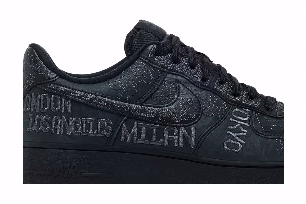Nike Air Force 1 Low World Tour - Black, view 3
