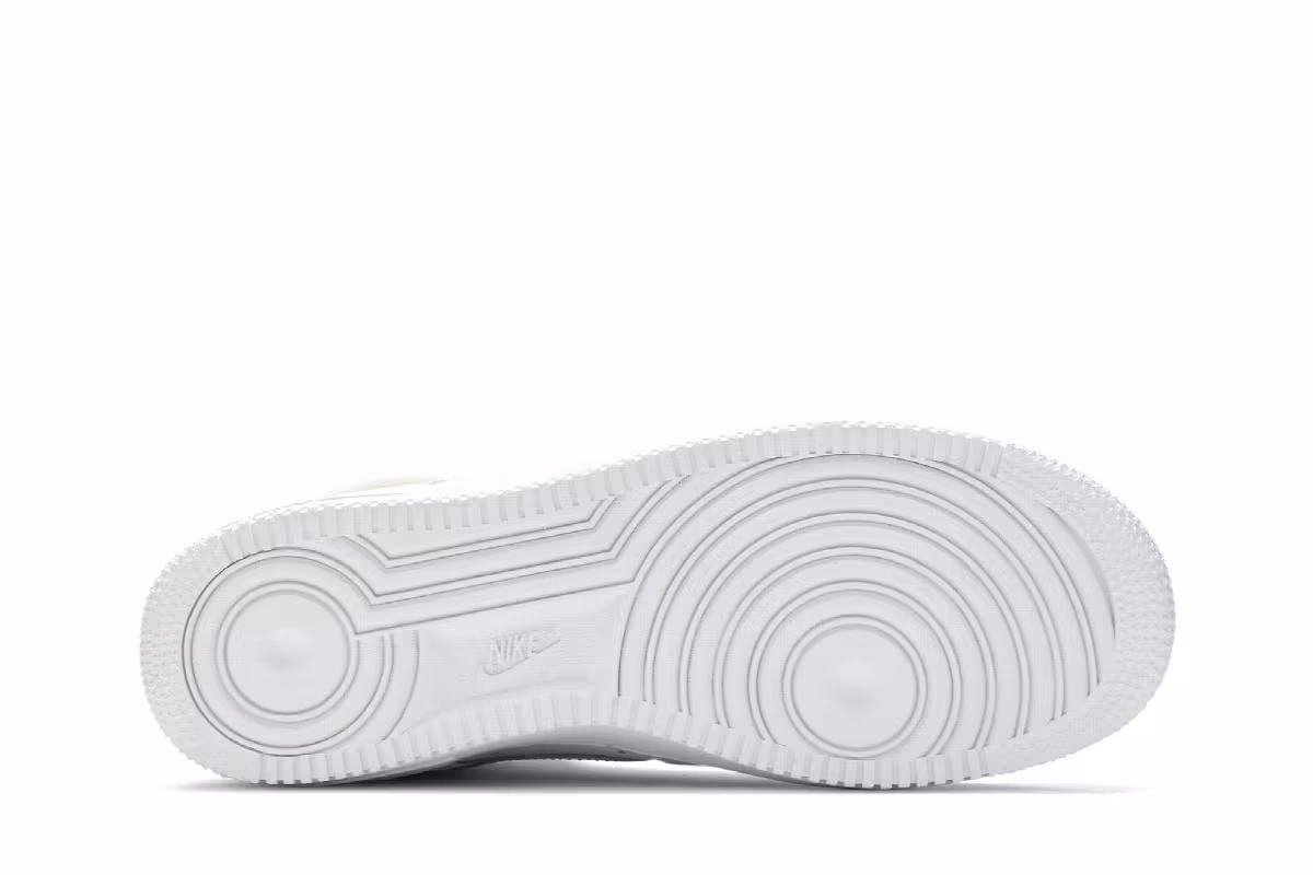 Nike Air Force 1 High Triple White, view 5