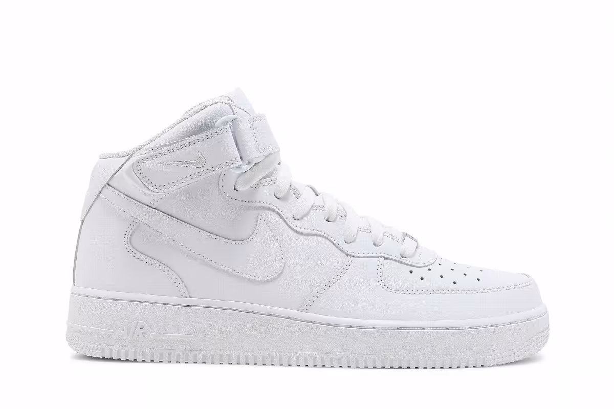 Nike Men's Air Force 1 Mid Triple White, view 2
