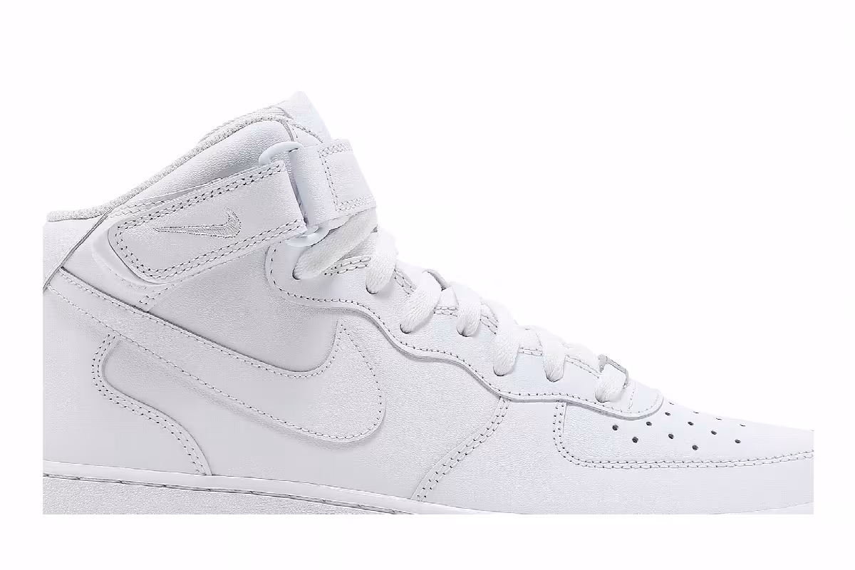 Nike Men's Air Force 1 Mid Triple White, view 3