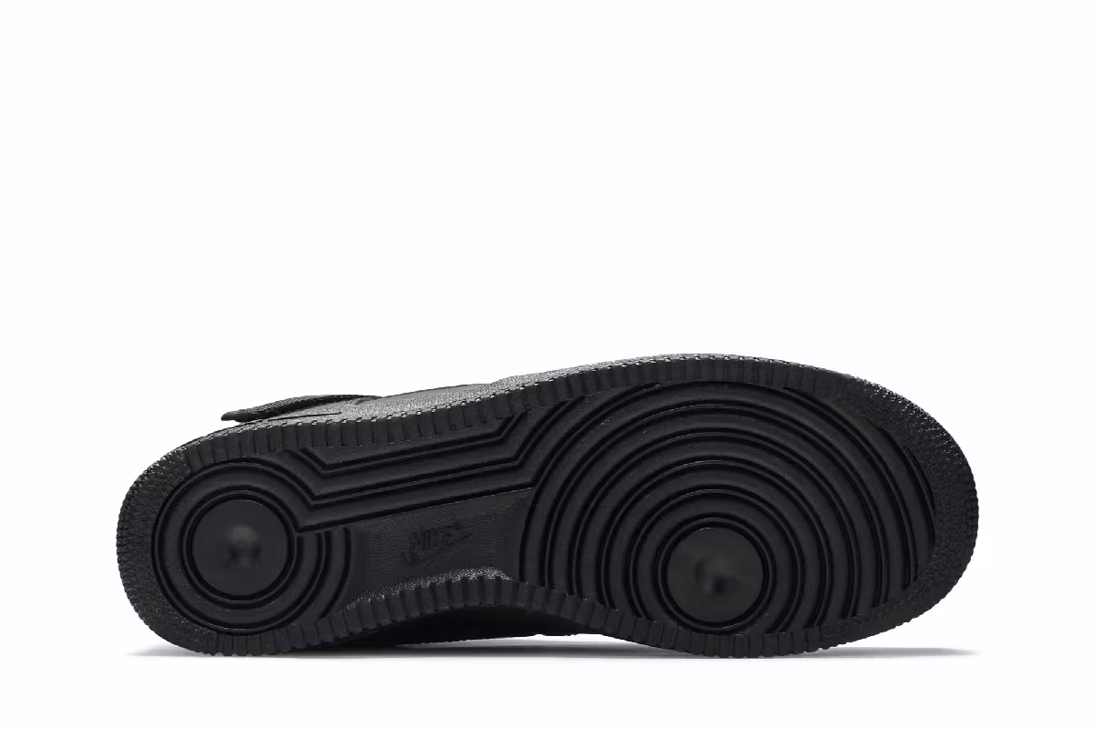 Nike Air Force 1 High Triple Black, view 5