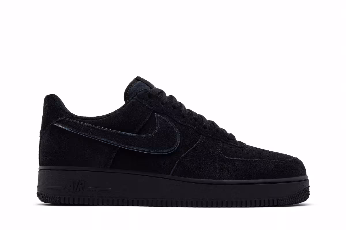 Nike Air Force 1 Black Cat, view 2