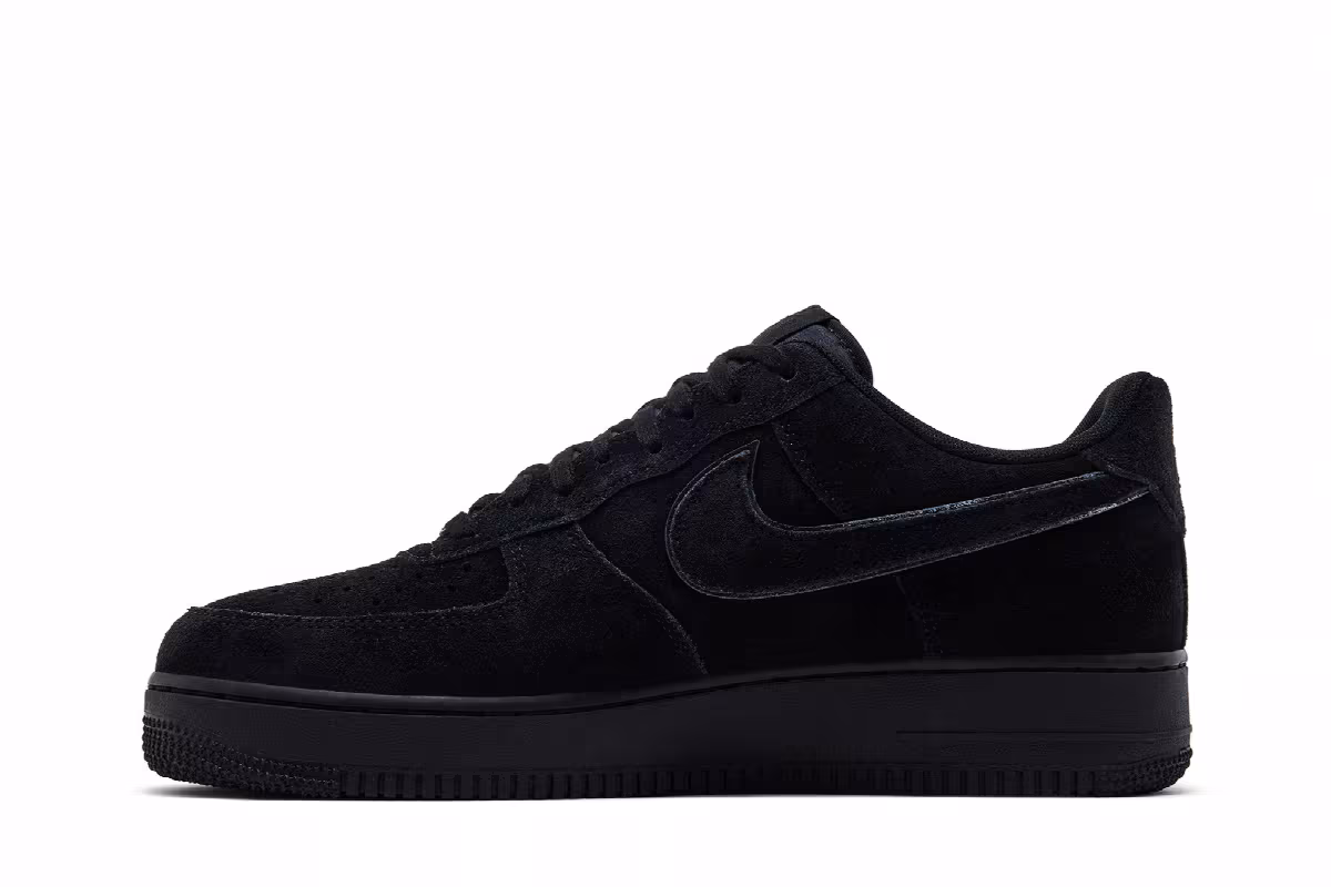 Nike Air Force 1 Black Cat, view 4